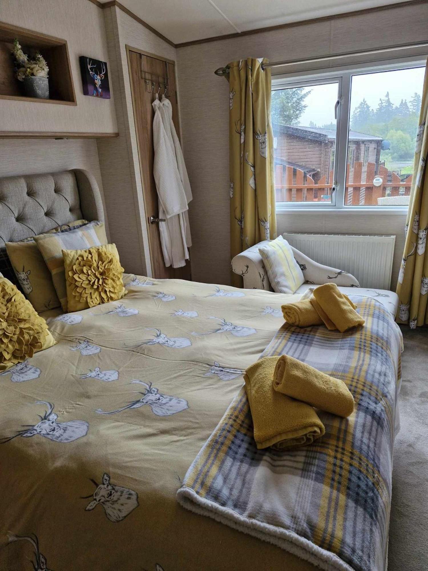 Villa Cairn View Chalet Aviemore Exterior foto